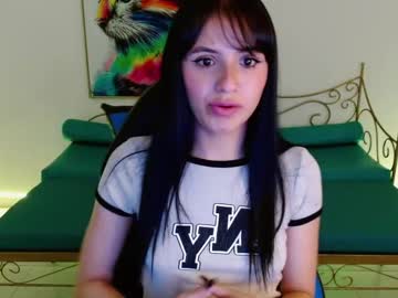 Emilyy_Evans_ Chaturbate stream image from June 24, 2025