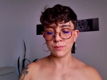 Simone_4201 Chaturbate stream image from June 24, 2025