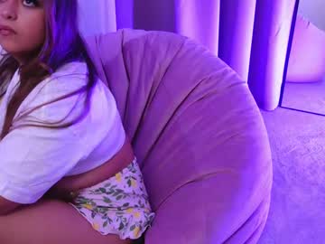 Zoebellee Chaturbate stream image from June 24, 2025