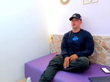 Isaac_Smith2 Chaturbate stream image from June 24, 2025