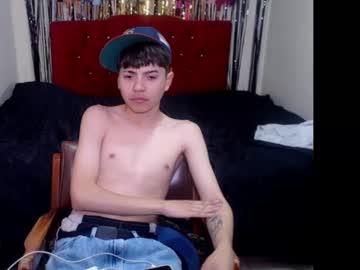 Wilsonvilan Chaturbate stream image from June 24, 2025