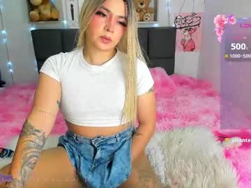 Dannia_13 Chaturbate stream image from June 24, 2025
