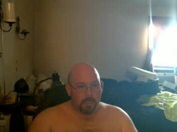 Slavejim518 Chaturbate stream image from June 24, 2025