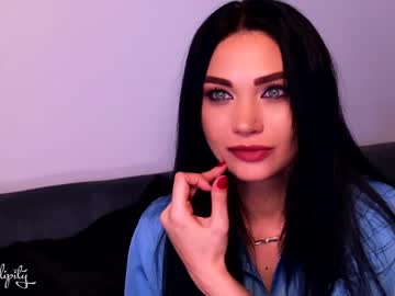 S3r3ndipity Chaturbate stream image from June 25, 2025