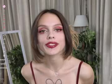 Elliepinky Chaturbate stream image from June 25, 2025