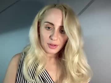 Yezzi06 Chaturbate stream image from June 25, 2025