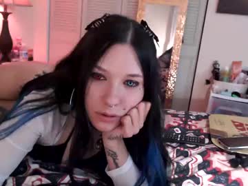 Gothbaby305 Chaturbate stream image from June 25, 2025