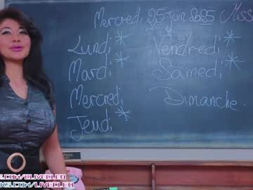 Livecleo Chaturbate stream image from June 25, 2025