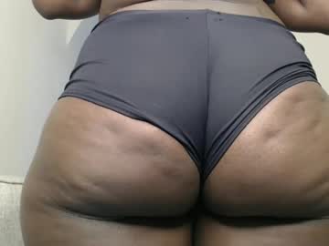 Hotcurvykeisha Chaturbate stream image from June 25, 2025