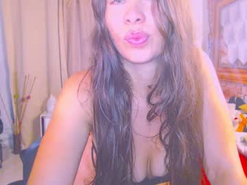 Lunayhot69 Chaturbate stream image from June 25, 2025