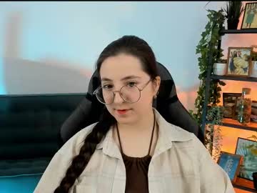 Virtualvoyant Chaturbate stream image from June 25, 2025
