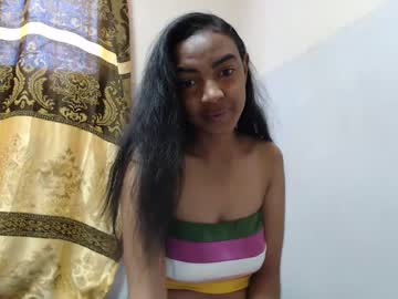 Wetlinha Chaturbate stream image from June 25, 2025