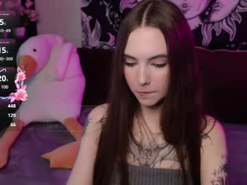Naugghtynikki Chaturbate stream image from June 25, 2025