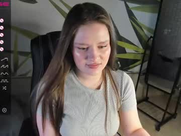Peachy_Amy Chaturbate stream image from June 25, 2025