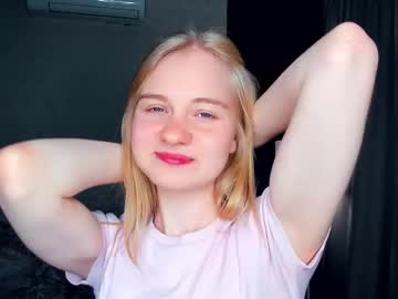 Phyllisearney Chaturbate stream image from June 25, 2025
