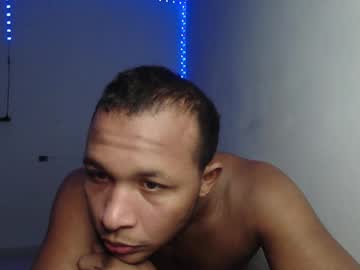 Tayron_Cum Chaturbate stream image from June 25, 2025