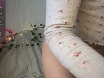 Smartcoolgirl Chaturbate stream image from June 25, 2025