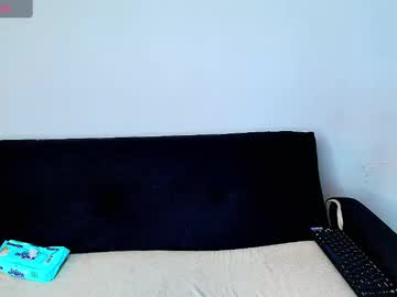 Kitty_Ravee Chaturbate stream image from June 25, 2025