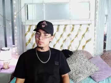 Noa_Clark Chaturbate stream image from June 25, 2025