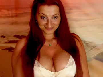Classymelyna Chaturbate stream image from June 25, 2025