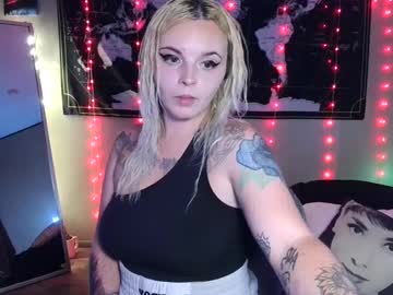 Monica_Lily Chaturbate stream image from June 25, 2025