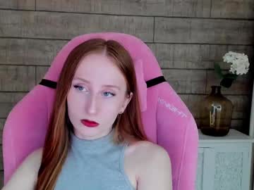 Maryvarum Chaturbate stream image from June 25, 2025