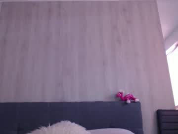 Zoe_Mill33r Chaturbate stream image from June 25, 2025