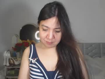 Stellahugets Chaturbate stream image from June 25, 2025