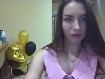 Liramourn Chaturbate stream image from June 25, 2025