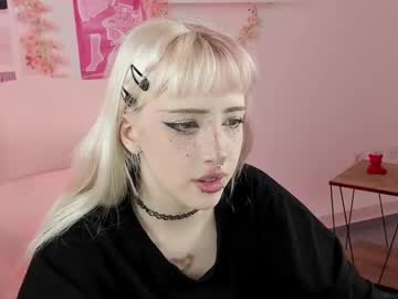 Milkmorii Chaturbate stream image from June 25, 2025
