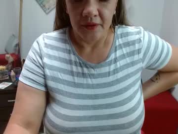 Niniplayass Chaturbate stream image from June 25, 2025