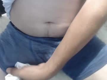 Peacheshubby Chaturbate stream image from June 25, 2025