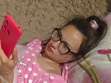 Candylady136 Chaturbate stream image from June 25, 2025