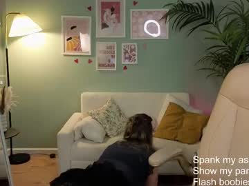 Lana_Glow Chaturbate stream image from June 25, 2025