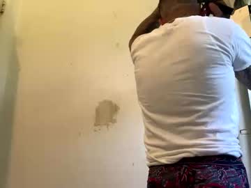Mikeymikes83 Chaturbate stream image from June 25, 2025