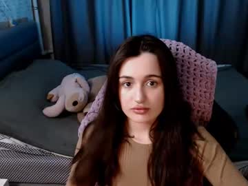 Kira_Yammy Chaturbate stream image from June 25, 2025