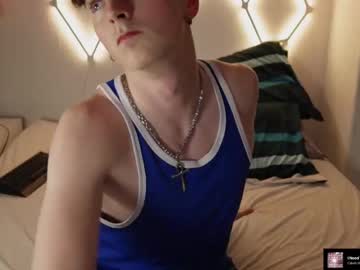 Alfiegreenxxx Chaturbate stream image from June 25, 2025