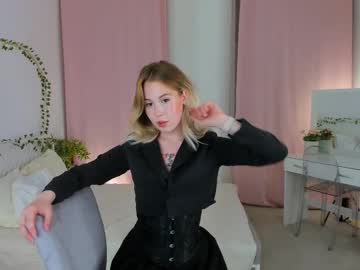 Lanaroselle Chaturbate stream image from June 25, 2025