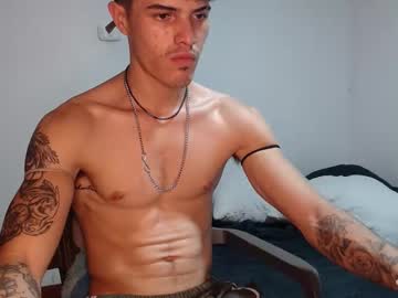 Sammytop22 Chaturbate stream image from June 25, 2025
