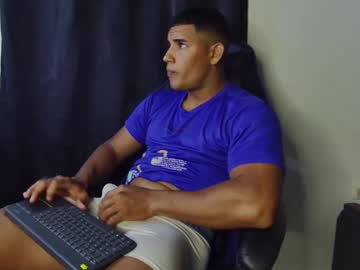 Evessinn Chaturbate stream image from June 26, 2025