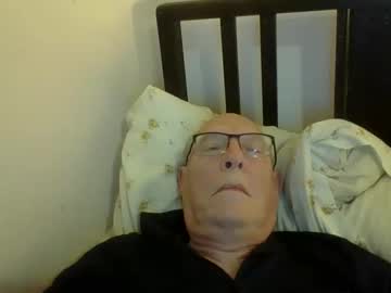 Frolicsum2 Chaturbate stream image from June 26, 2025