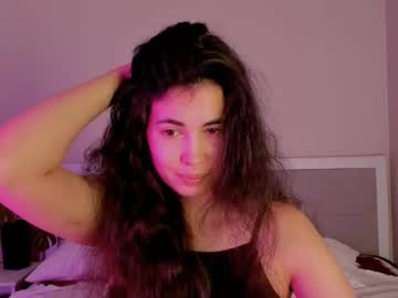 Yooleen Chaturbate stream image from June 26, 2025