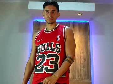 Andrew_Elliot Chaturbate stream image from June 26, 2025