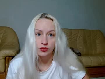 Satinqueen90 Chaturbate stream image from June 26, 2025