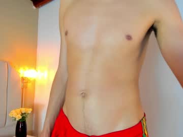 Seantroyy Chaturbate stream image from June 26, 2025