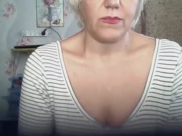 Larisaq4ugo24 Chaturbate stream image from June 26, 2025