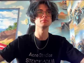 Crimsoncat_ Chaturbate stream image from June 26, 2025