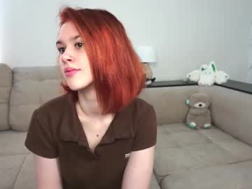 Esmacockayne Chaturbate stream image from June 26, 2025