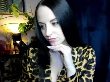 Xleilafire Chaturbate stream image from June 26, 2025