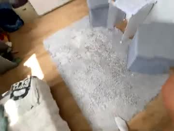 Xlongxpill Chaturbate stream image from June 26, 2025